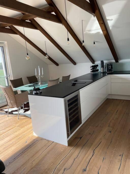 Juwel Am Stadtrand Von Wien Korneubourg Extérieur photo